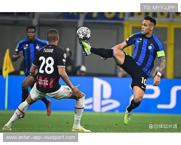 劳塔罗插入禁区连续变向，让国际米兰前场极具爆破能力